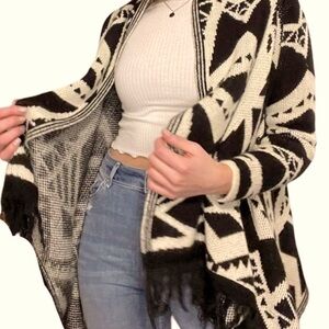 Joe & Elle fringe sweater navy creame fringe boho holiday fall winter knit print